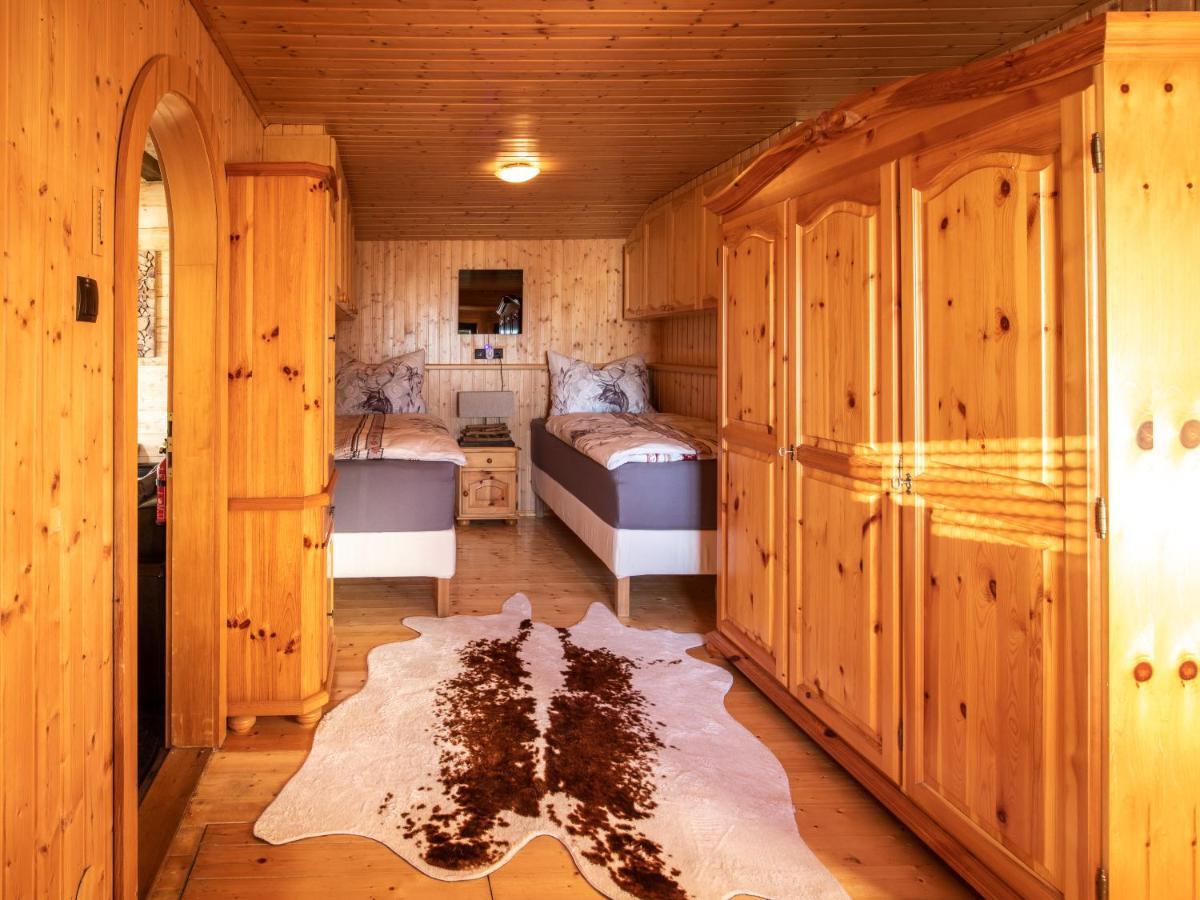 Chalet Petit Kanzelhohe Bagian luar foto